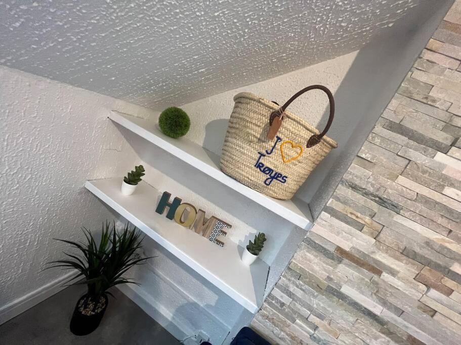 Appartement « My Love » Sainte-Savine Luaran gambar