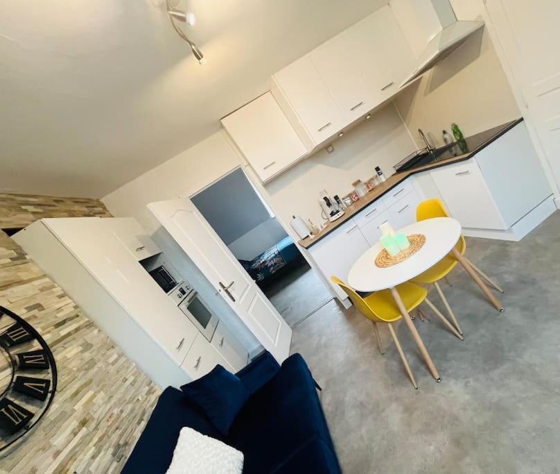 Appartement « My Love » Sainte-Savine Luaran gambar